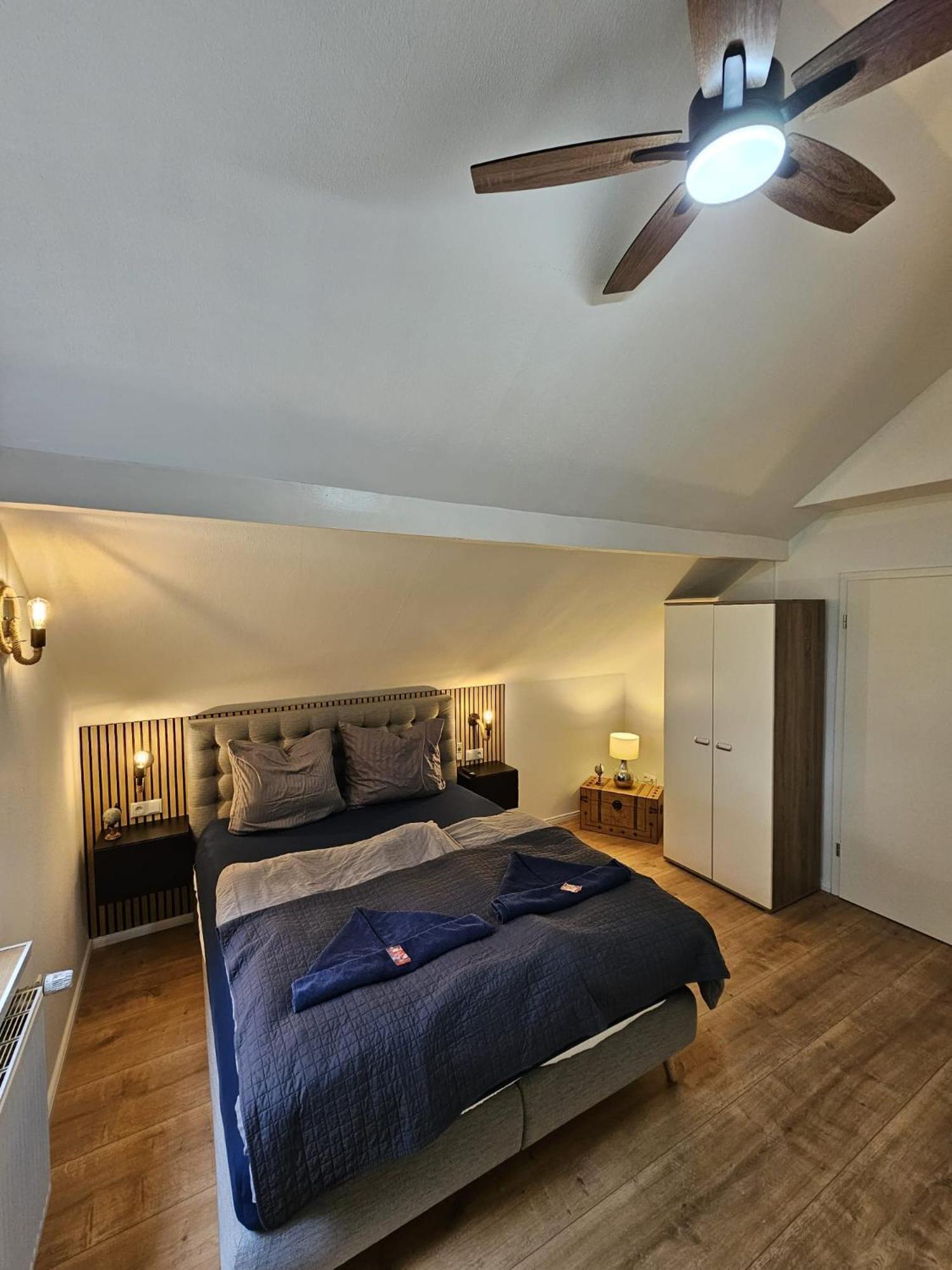 Tautraum Suite Mit Whirlpool Und Gruenem Ausblick Wilhelmshaven Extérieur photo